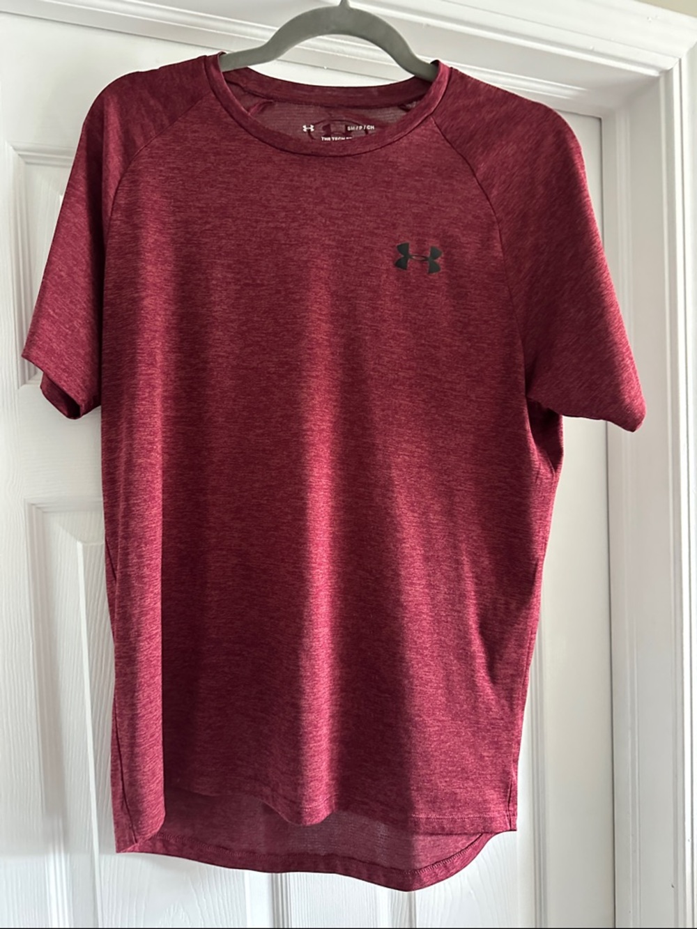 Under Armour Men’s Heathered Maroon Short-Sleeve Performance Tee